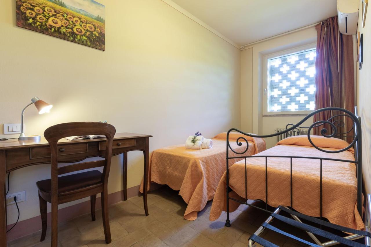 La Casa Medioevale Bed & Breakfast Lamporecchio Exterior foto