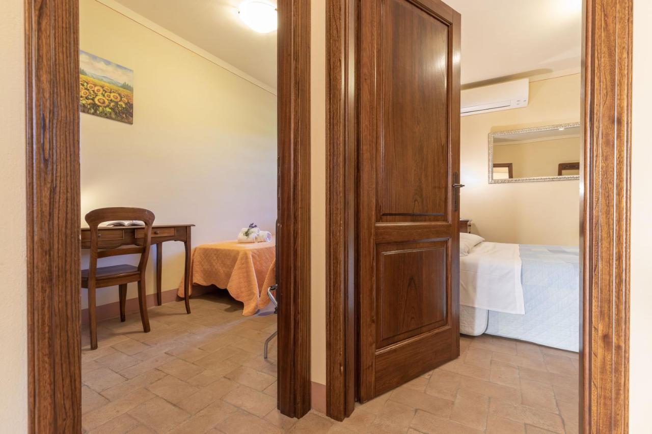 La Casa Medioevale Bed & Breakfast Lamporecchio Exterior foto